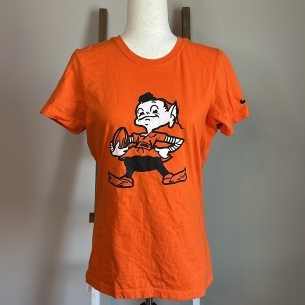 Nike Brand Cleveland Browns T-Shirt with Brownie Design Size XL Slim Fit GUC